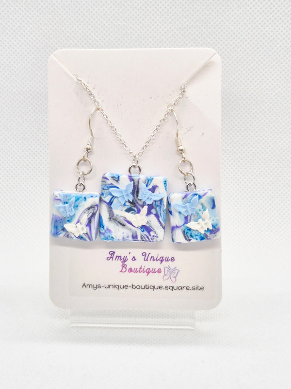 Book Lovers Earrings & Necklace Set