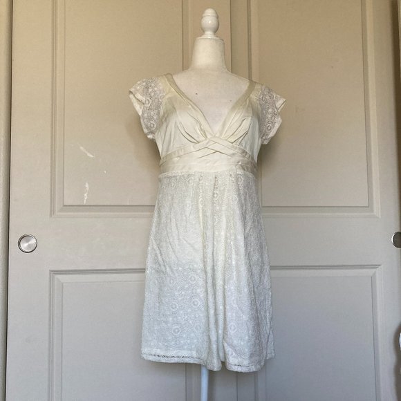 NWT BCBGeneration Cap Sleeve Lace Dress in Ivory