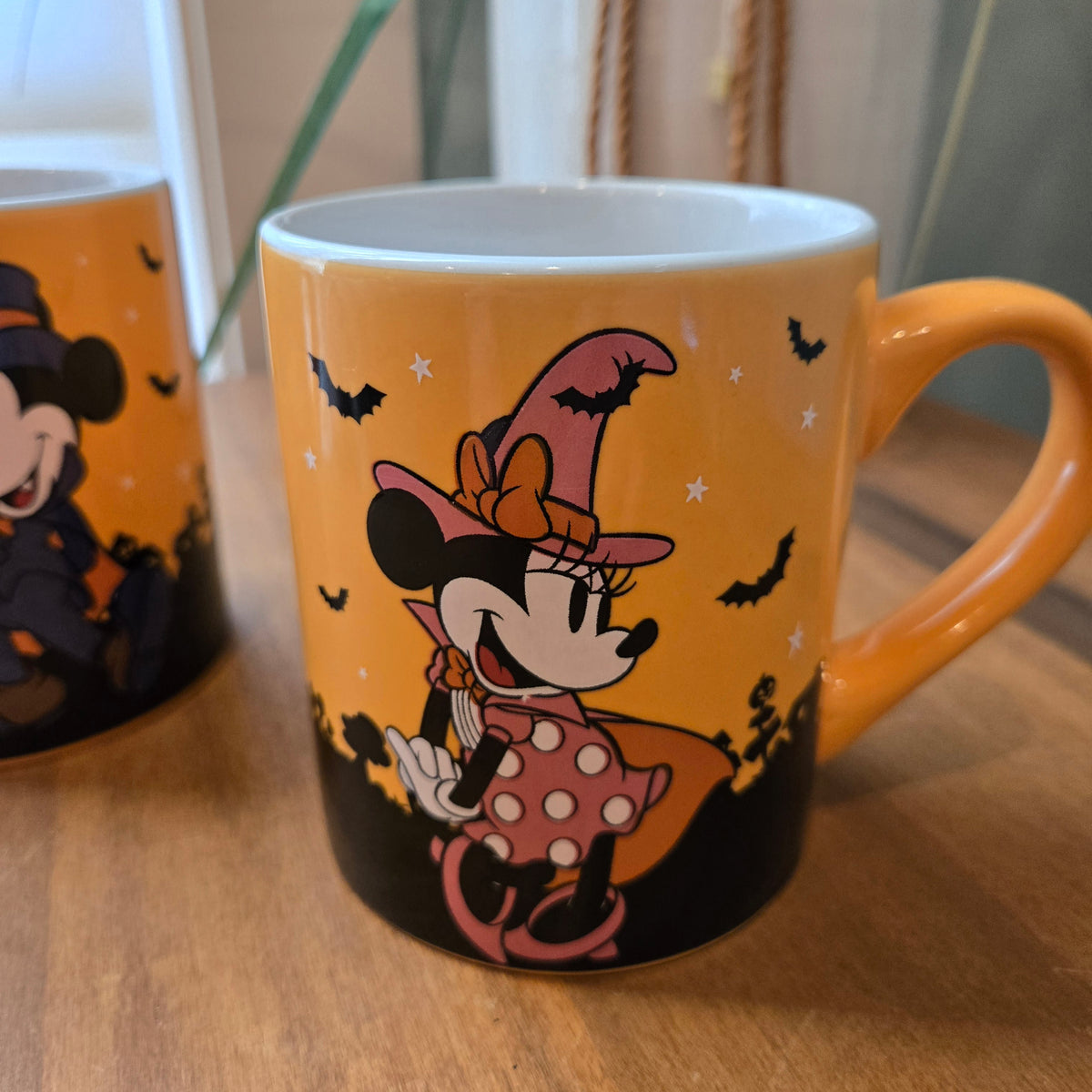 pair of mugs- halloween mickey and minnie