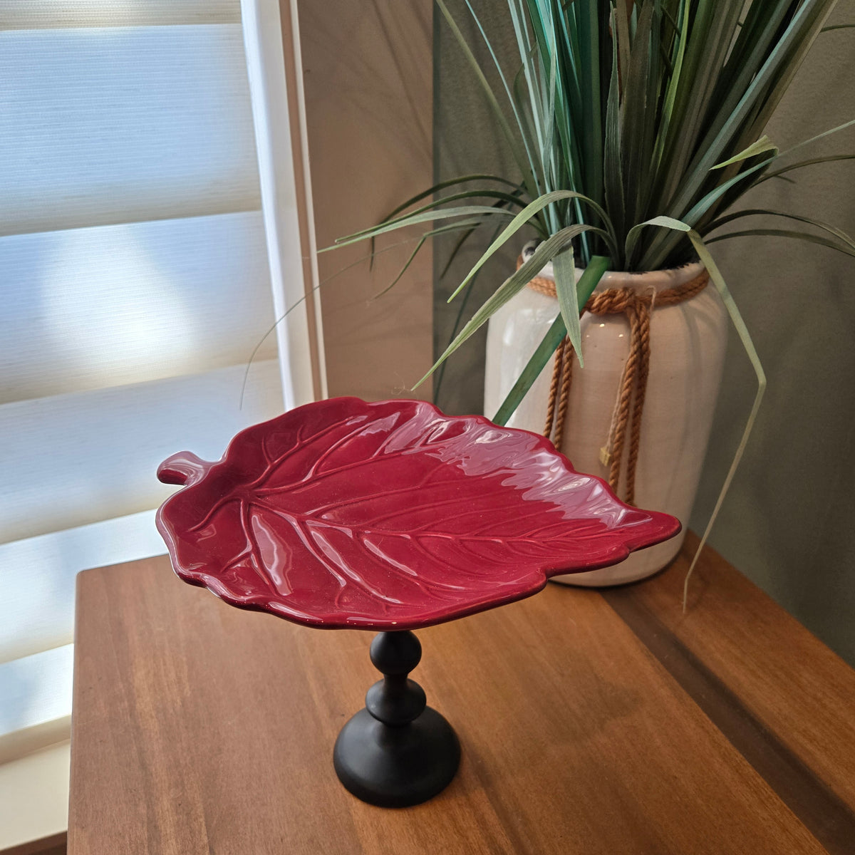 red leaf candy dish