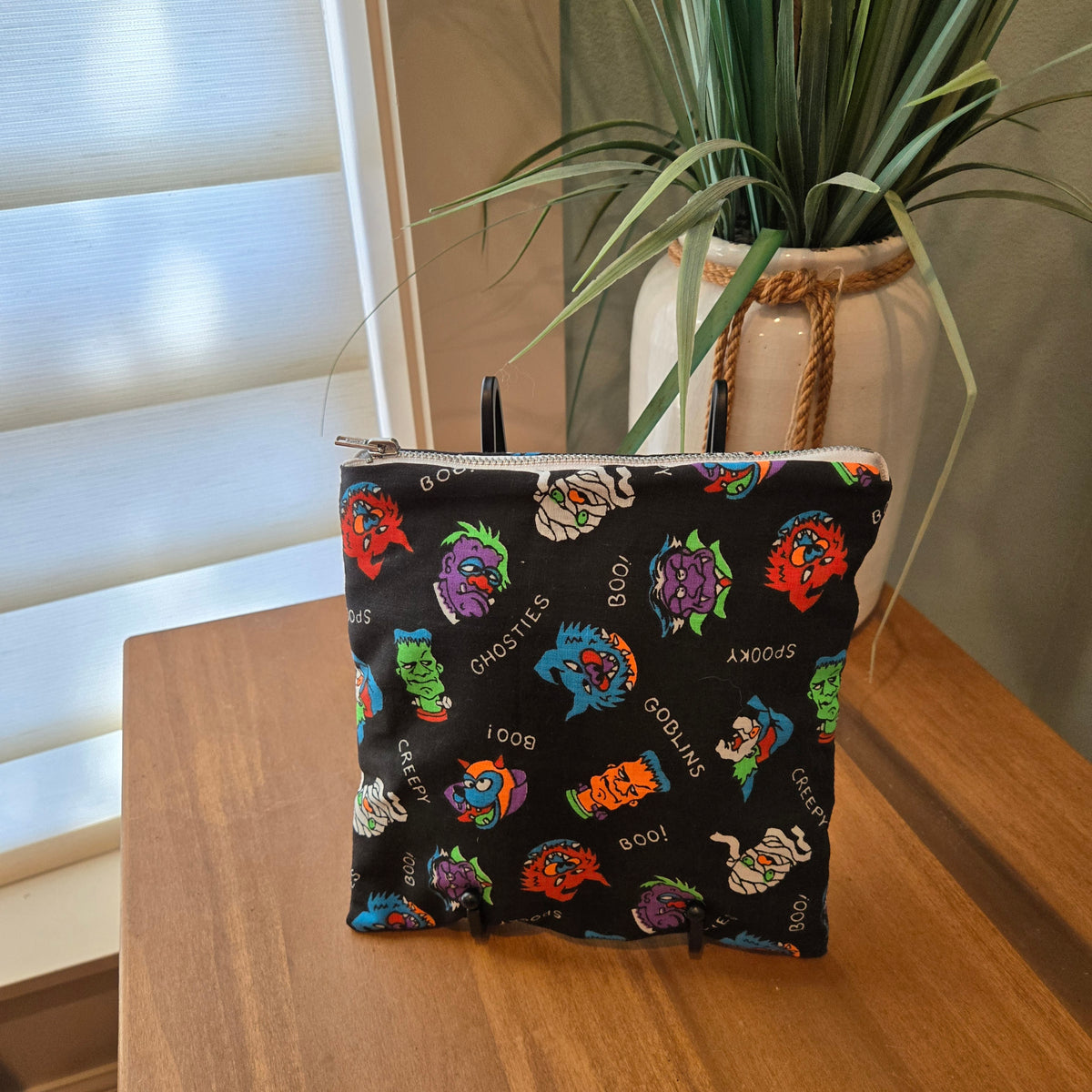 vintage halloween zipper bag