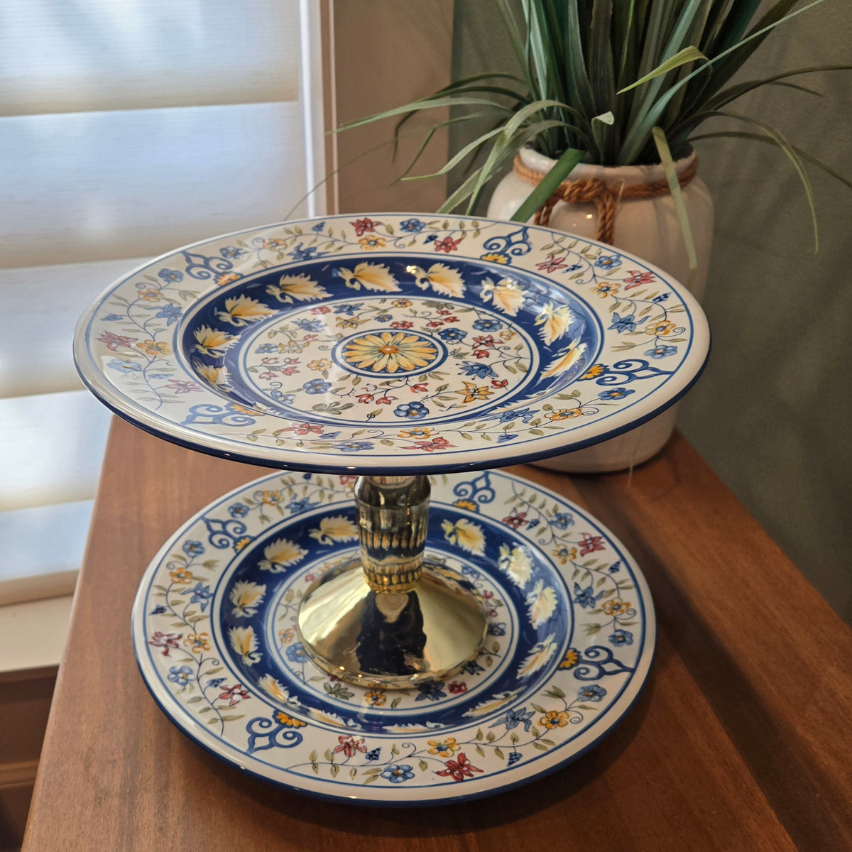 double cupcake plate