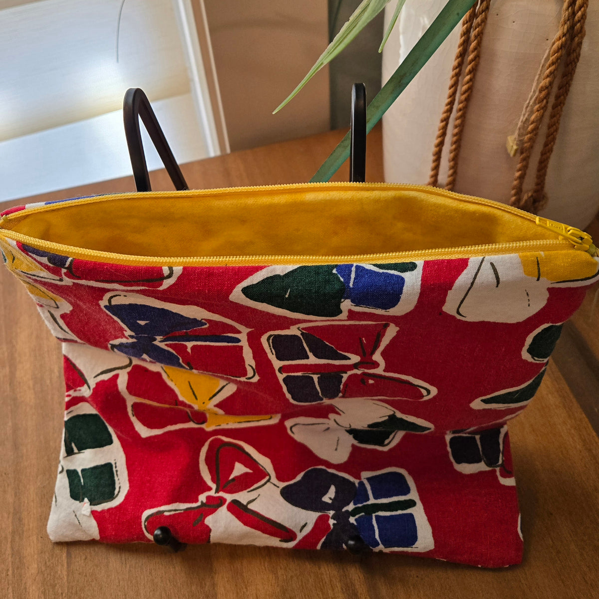 christmas presents zipper pouch
