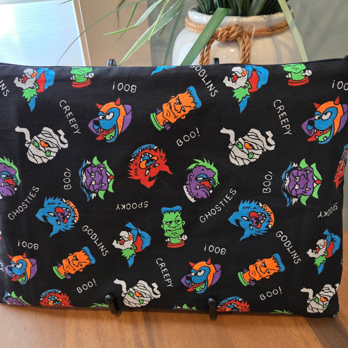 vintage halloween tablet bag
