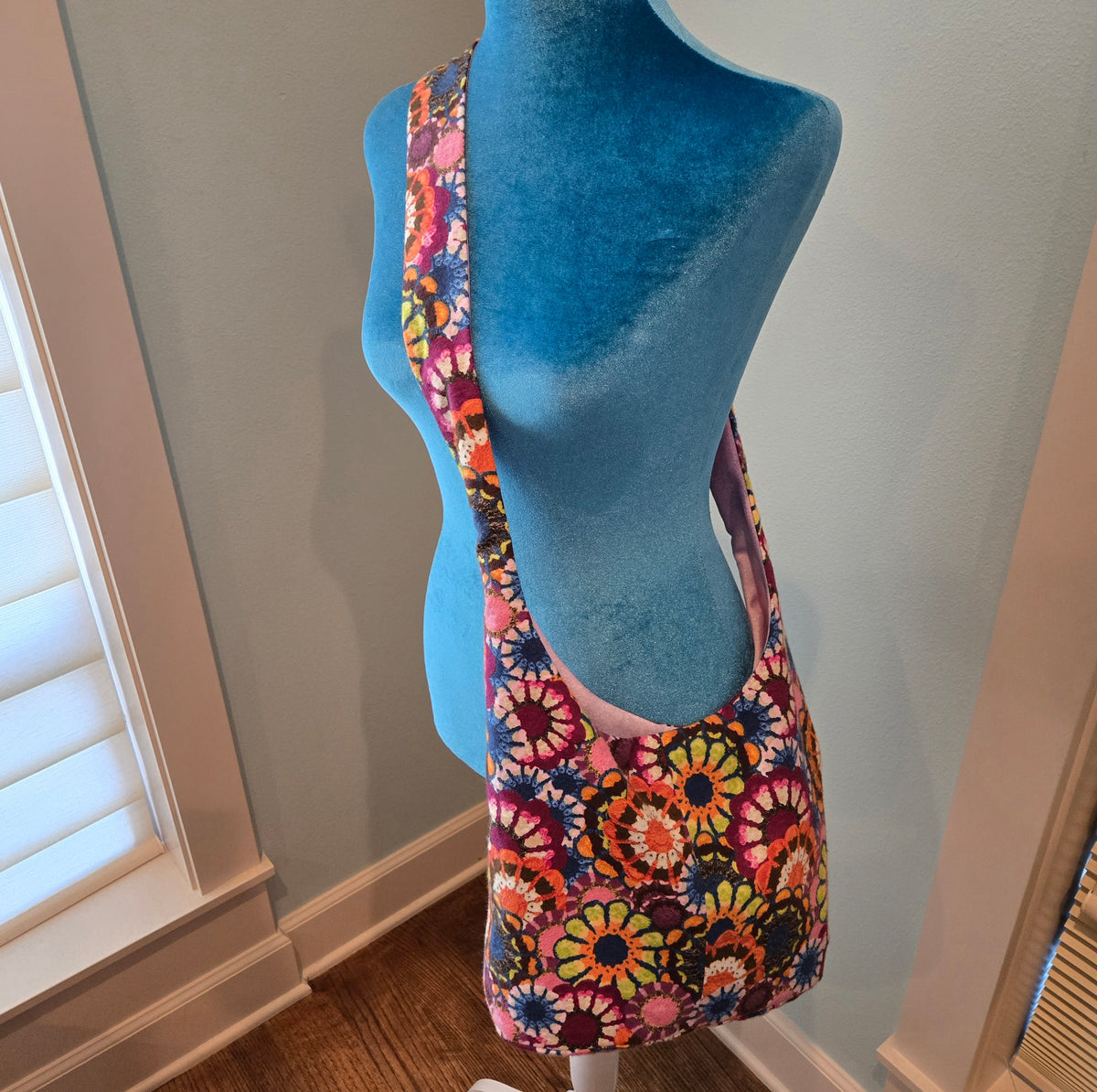 crochet print sling purse