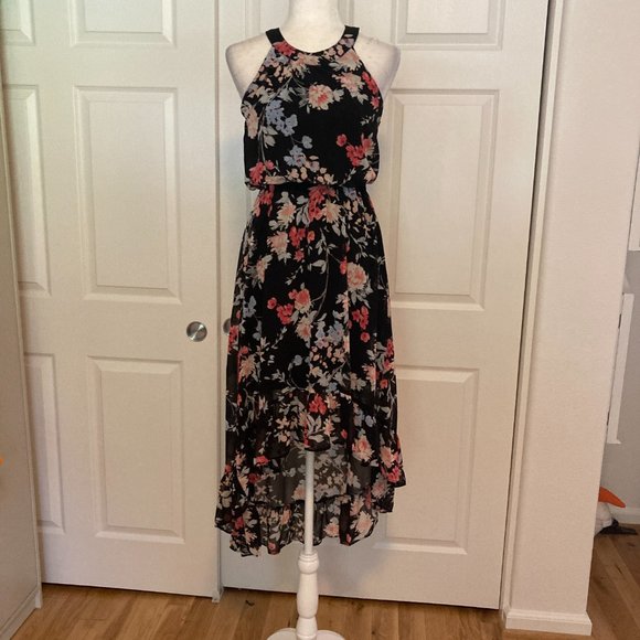 ELLE Floral Chiffon Hi-Low Maxi Dress in Black Floral