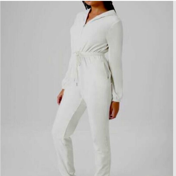 NWT Forever 21 Hooded Velour Casual Jumpsuit in White