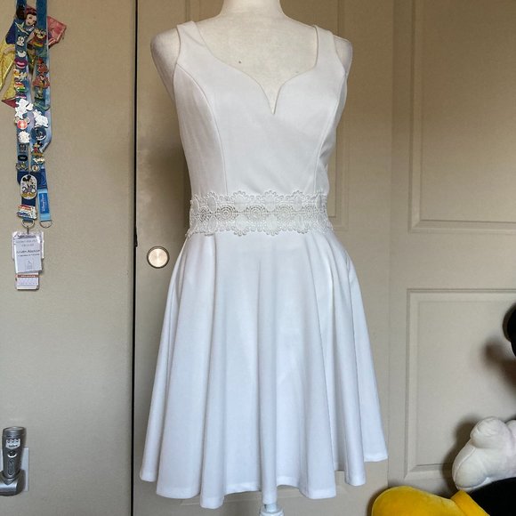 NWT White Lace Applique Party Dress