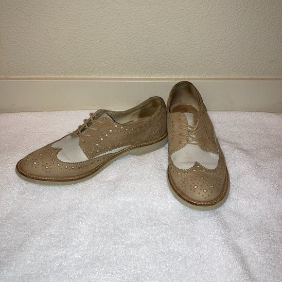 Halogen Lindy Suede Wingtip Oxford Saddle Shoe in Tan