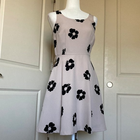 Lauren Conrad Beige/Tan Dress Black Floral Pattern