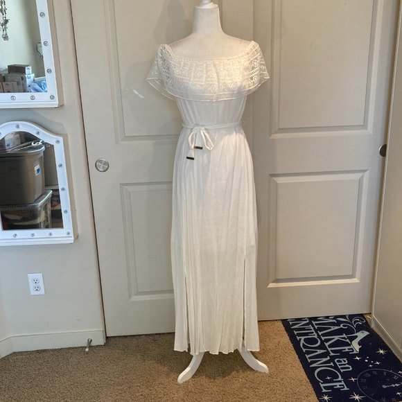 Apt. 9 Off-the-Shoulder Lace Maxi Dress in White