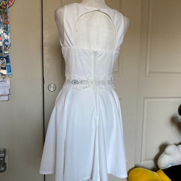 NWT White Lace Applique Party Dress