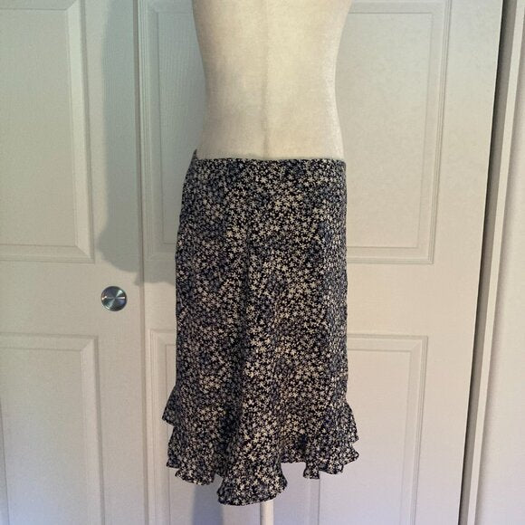 NWT - Abercrombie & Fitch Ruffle Hem Miniskirt - Navy/White Floral