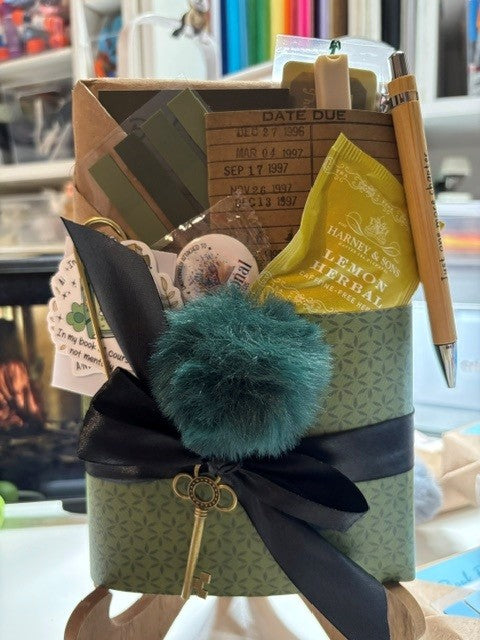 Blind Date w/Book  Romance/Dark Fantasy