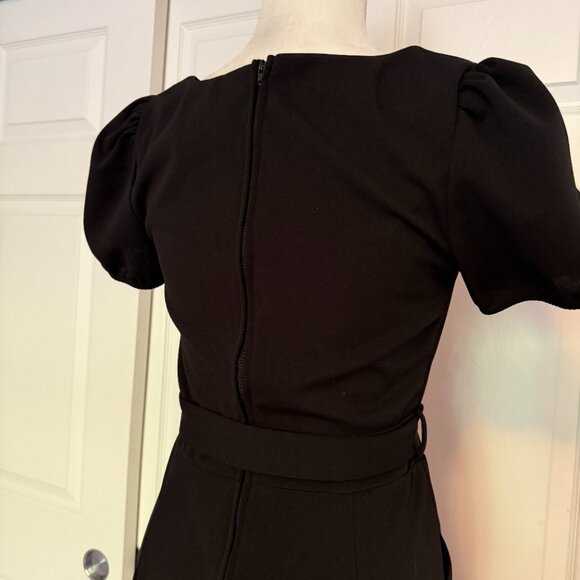 Honey and Rosie Black Shortsleeve Sweetheart Neck Cropped Jumpsuit