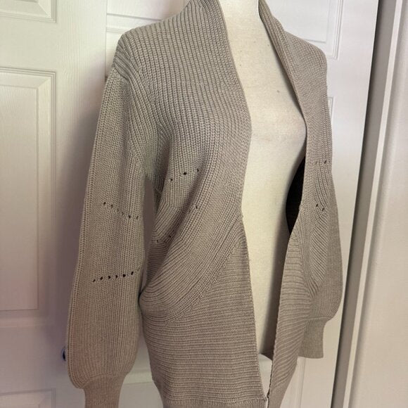 Aritzia Wilfred Darcey Open Cardigan Sweater in Beige Tan Khaki Nude