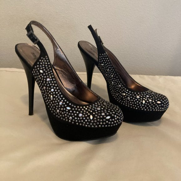 Bamboo black silver studded heels