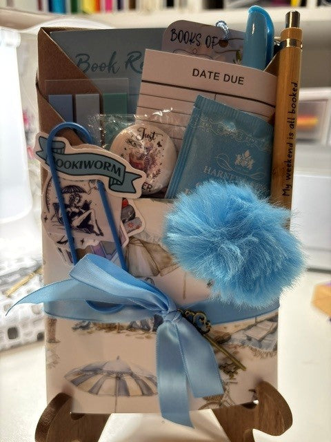 Blind Date w/Book  Romance/Chic Lit