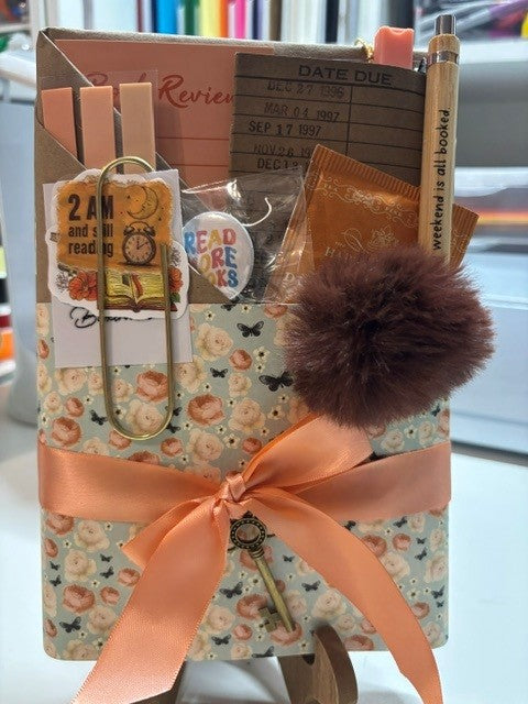 Blind Date w/Book  Historical/Thriller