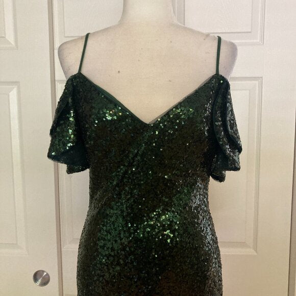 NWT Theia Floor-Length Sequin Gown in Hunter Green