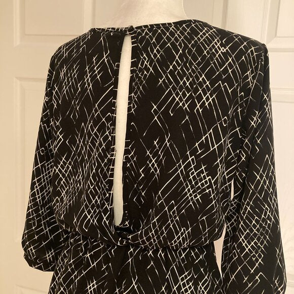 Lush Black and White Abstract Graphic Print 3/4 sleeve mini dress