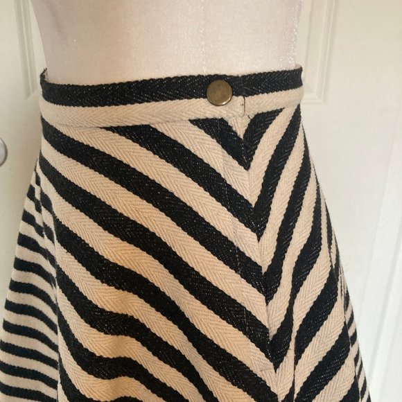Greylin (Anthropologie) Knit Navy Blue & Cream Striped Skater Skirt Size 0