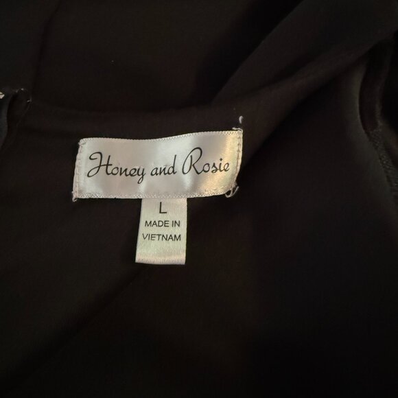 Honey and Rosie Black Shortsleeve Sweetheart Neck Cropped Jumpsuit
