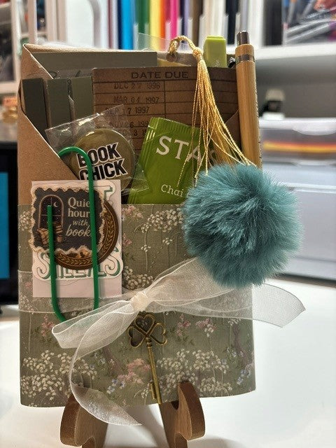 Blind Date w/Book  Mystery/Suspense