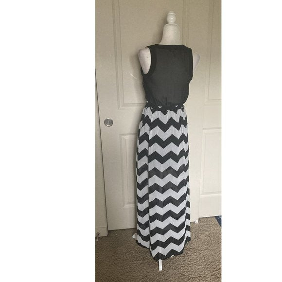Heartsoul Black & White Chevron Chiffon Long Maxi Dress