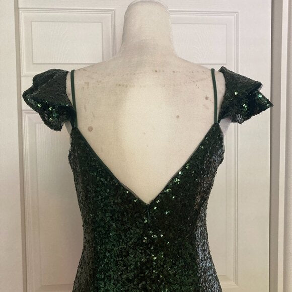 NWT Theia Floor-Length Sequin Gown in Hunter Green