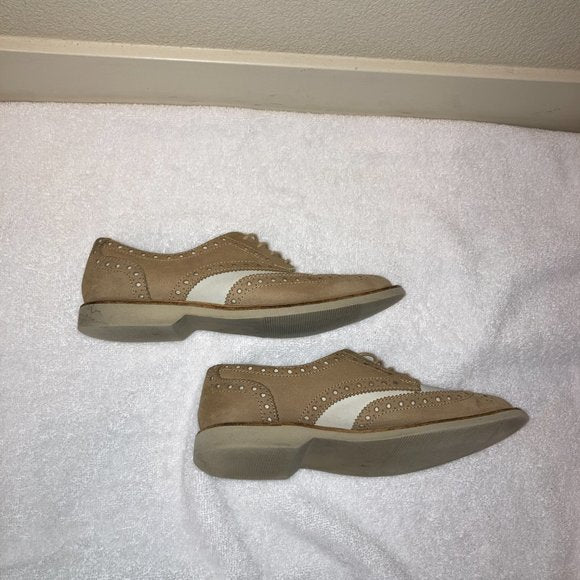Halogen Lindy Suede Wingtip Oxford Saddle Shoe in Tan