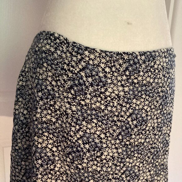 NWT - Abercrombie & Fitch Ruffle Hem Miniskirt - Navy/White Floral