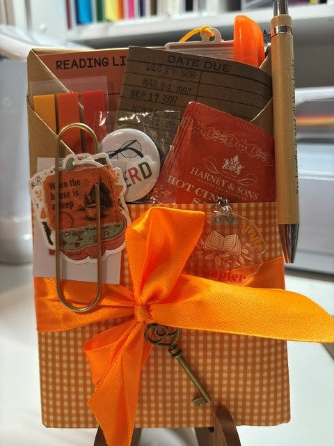 Blind Date w/Book  Thriller/Mystery