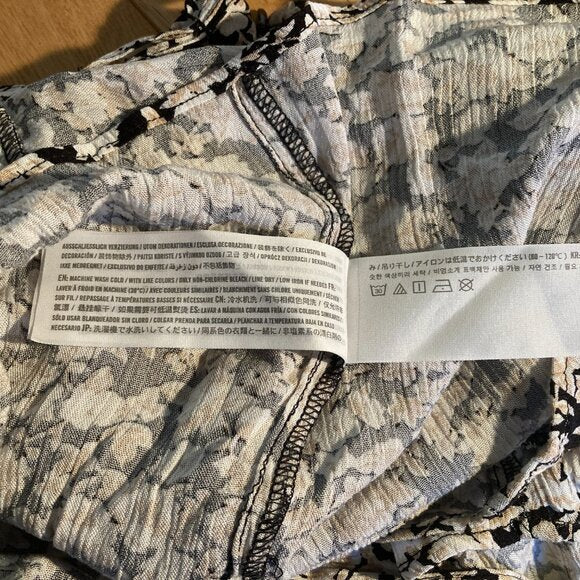 NWT Abercrombie & Fitch Ruffle Hem Mini Skort - Black Floral