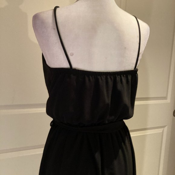 Black wide-leg spaghetti strap v-neck Jumpsuit with belt