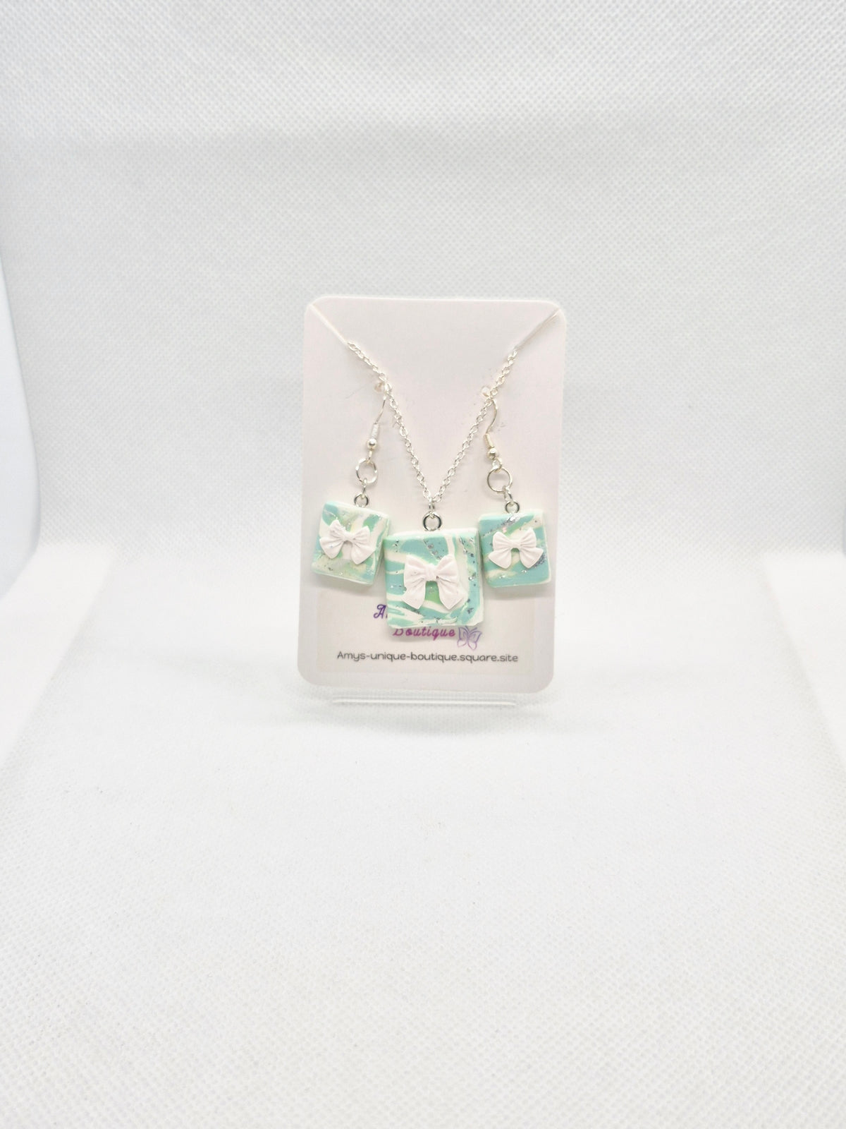 Book Lovers Earrings & Necklace Set