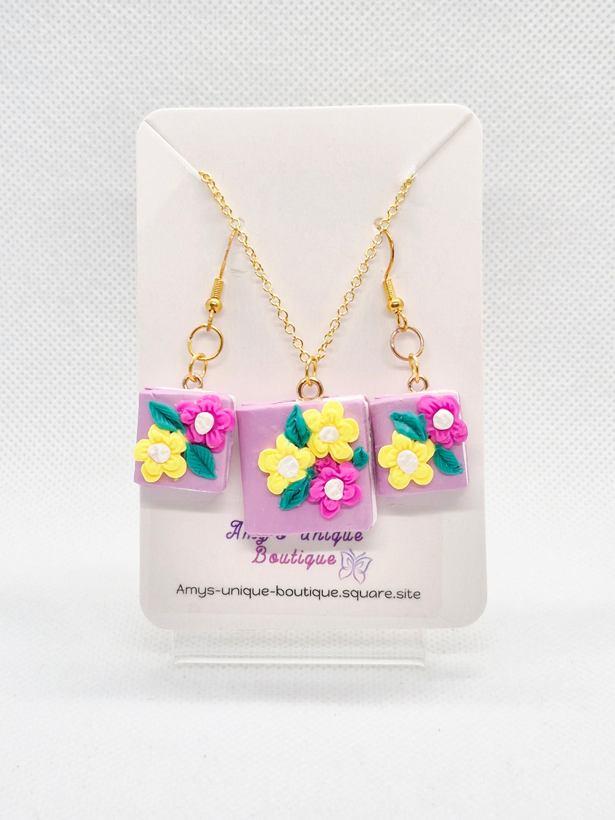 Book Lovers Earrings & Necklace Set