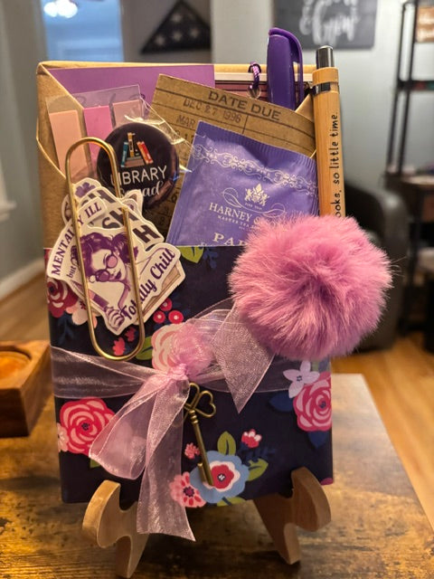 Blind Date w/a Book  Mystery/Thriller