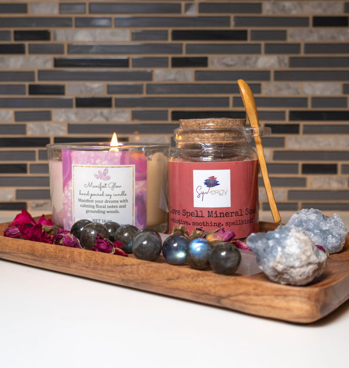 Manifest Glow Hand-Poured Artisan Soy Candle – 16 oz