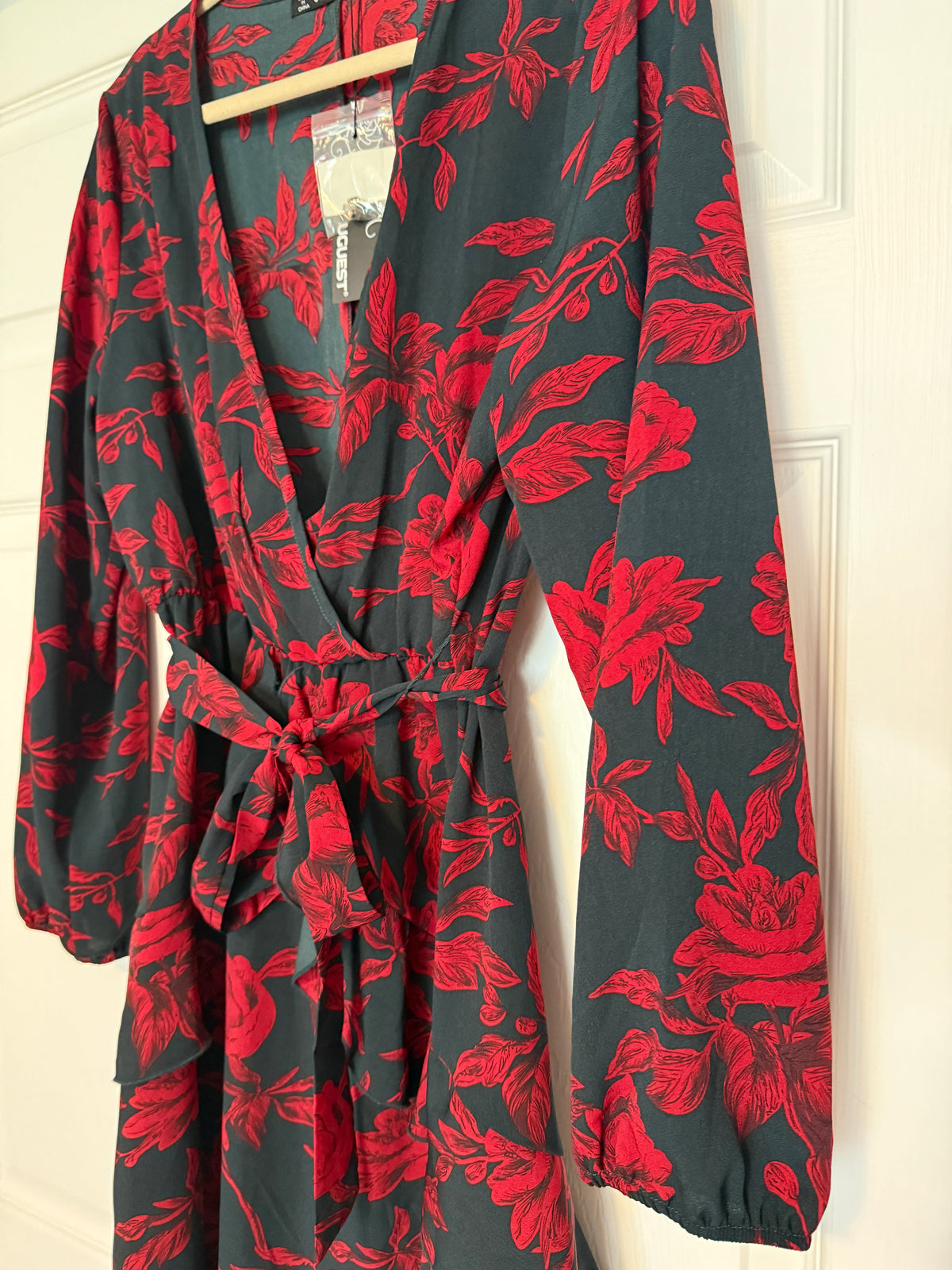 NWT Uguest Black & Red Floral Faux-Wrap Long Sleeve Mini-Dress