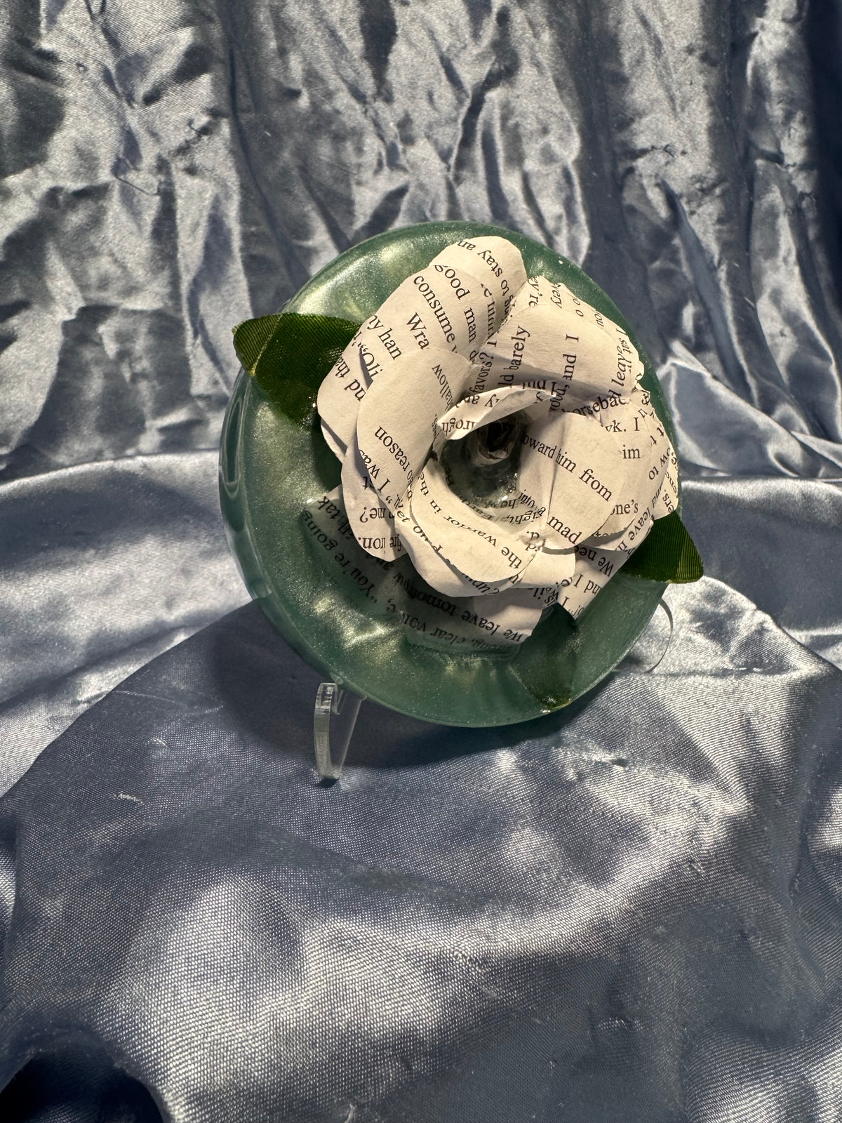 Book Page Rose w/Stand