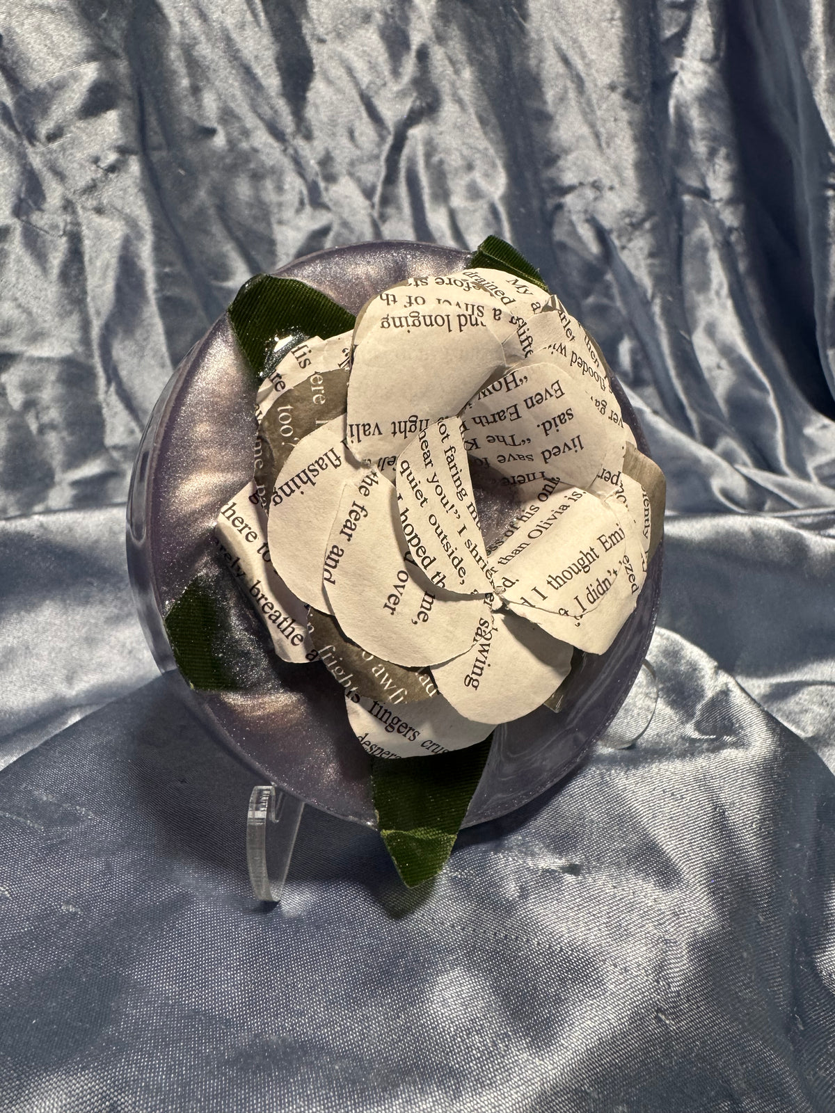 Book Page Rose w/Stand