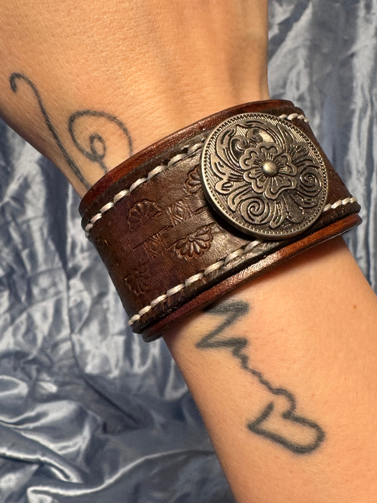 Cuff-Flower