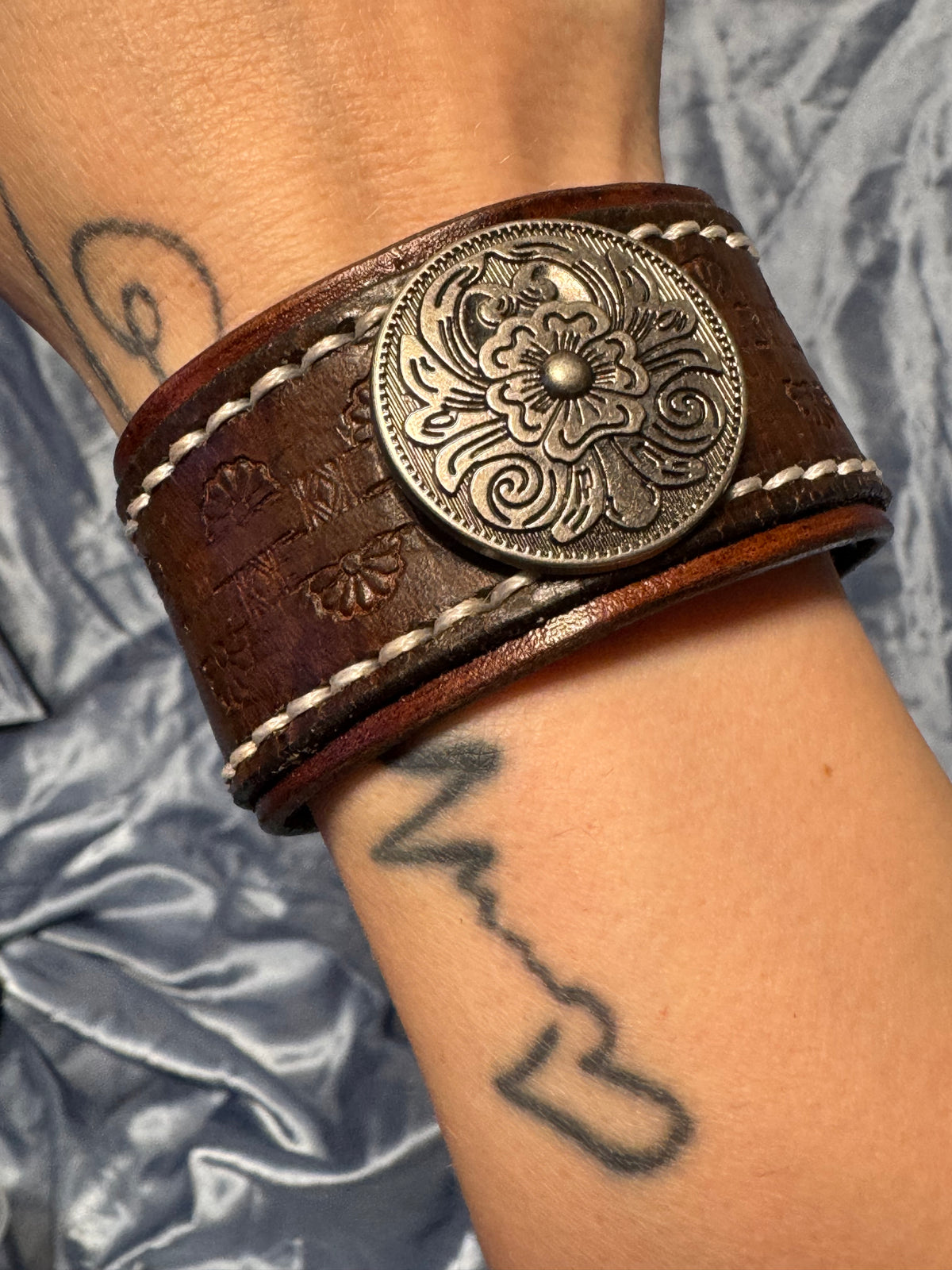 Cuff-Flower