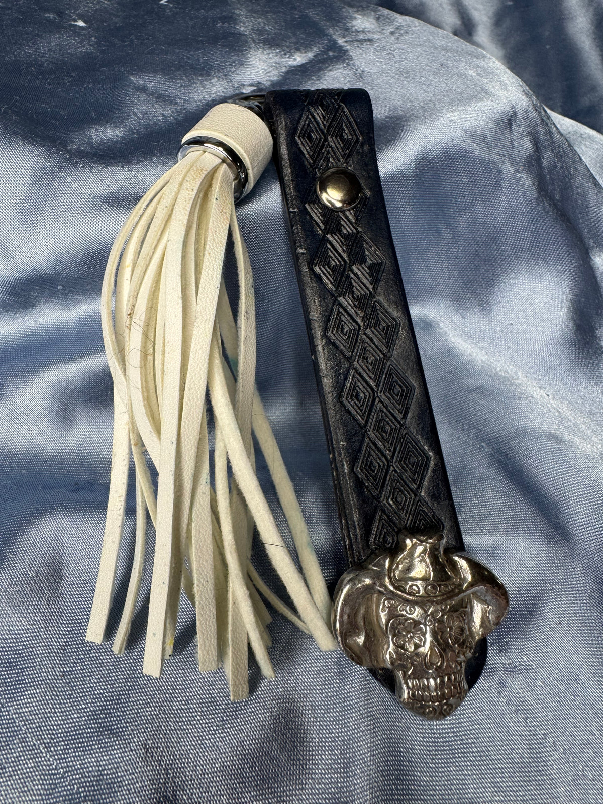 Keychain - White Skull