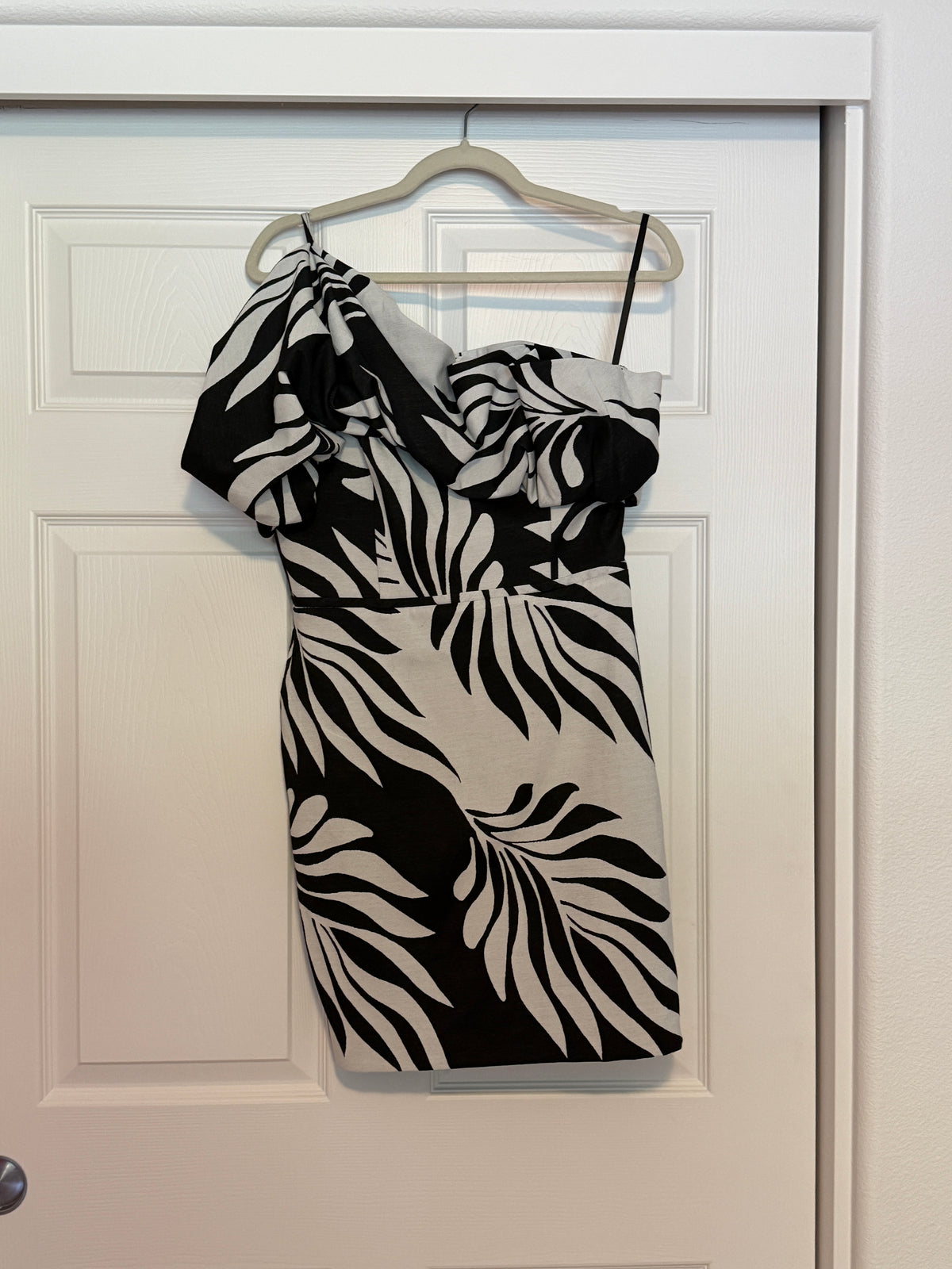 NWT WHBM One-Shoulder Jacquard Dress, Sz 4