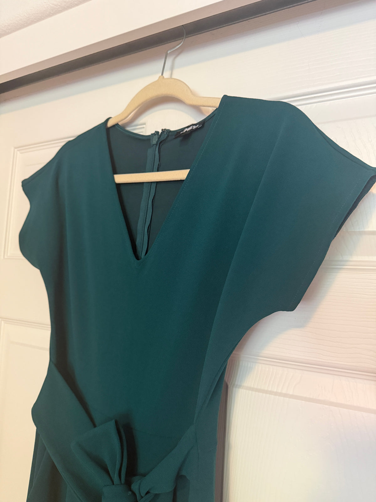 Express V-Neck Tie Waist Straight Leg Jumpsuit with Pockets in Deep Teal