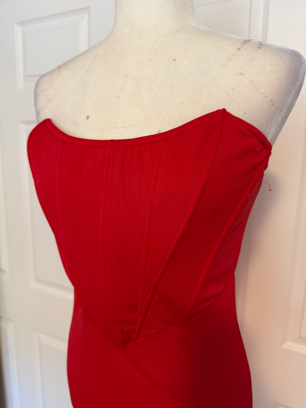 NWT Celebrity Fashion Hera Collection strapless red corset mini-dress