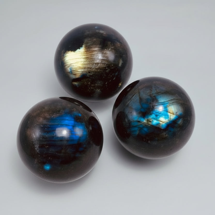 High-Flash Labradorite Sphere | Premium Madagascar Crystal | 2.5–2.8”