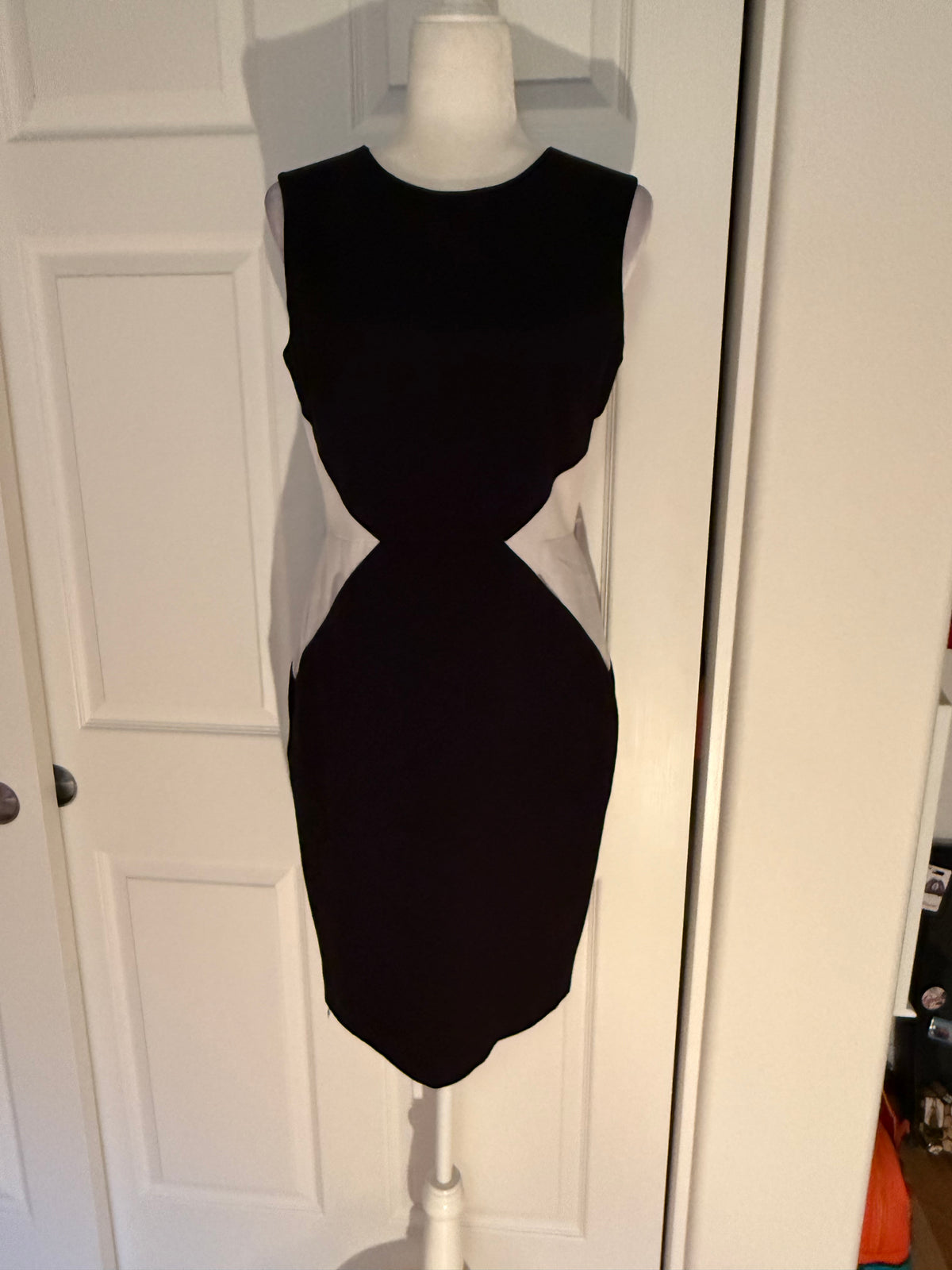 Calvin Klein Black/White Hourglass Illusion Dress